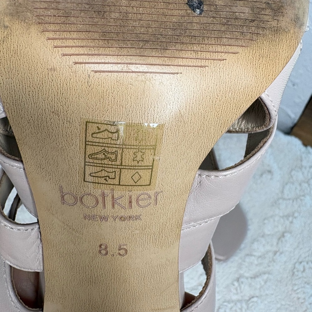 Botkier Women’s Beige Knotted Strappy Block Heel Sandals sz 8.5 cream tan - Picture 10 of 11